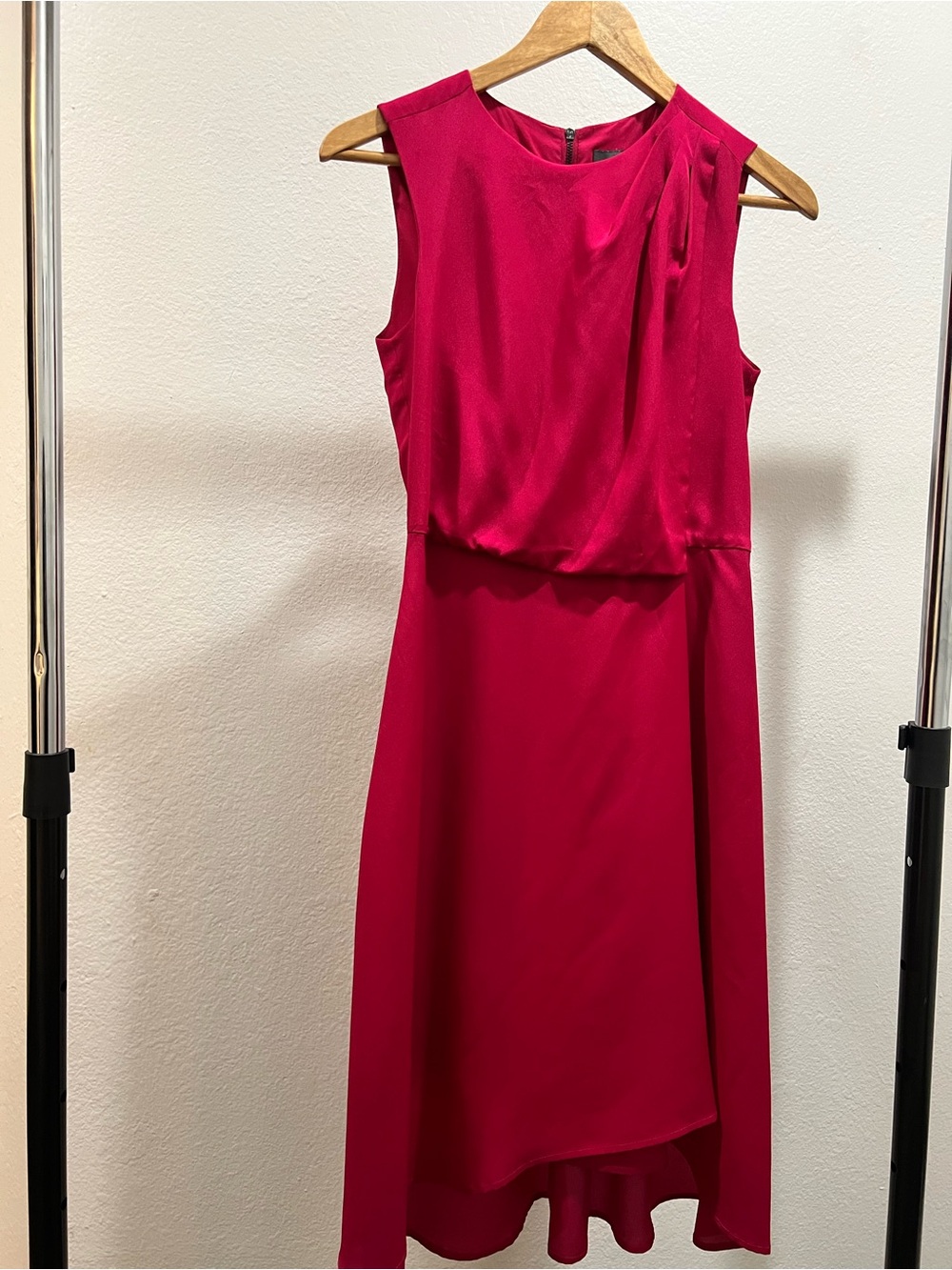 Sleeveless Magenta Dress - Vince Camuto